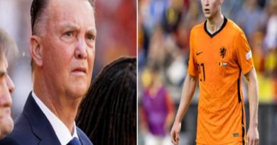 Tin thể thao sáng 4/6: Van Gaal ca ngợi De Jong