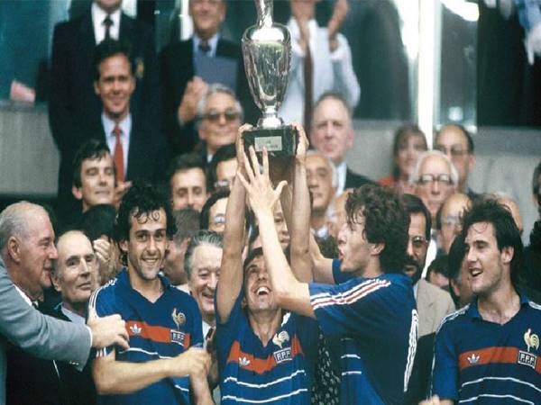 Pháp vô địch Euro mấy lần? Mùa giải 1984